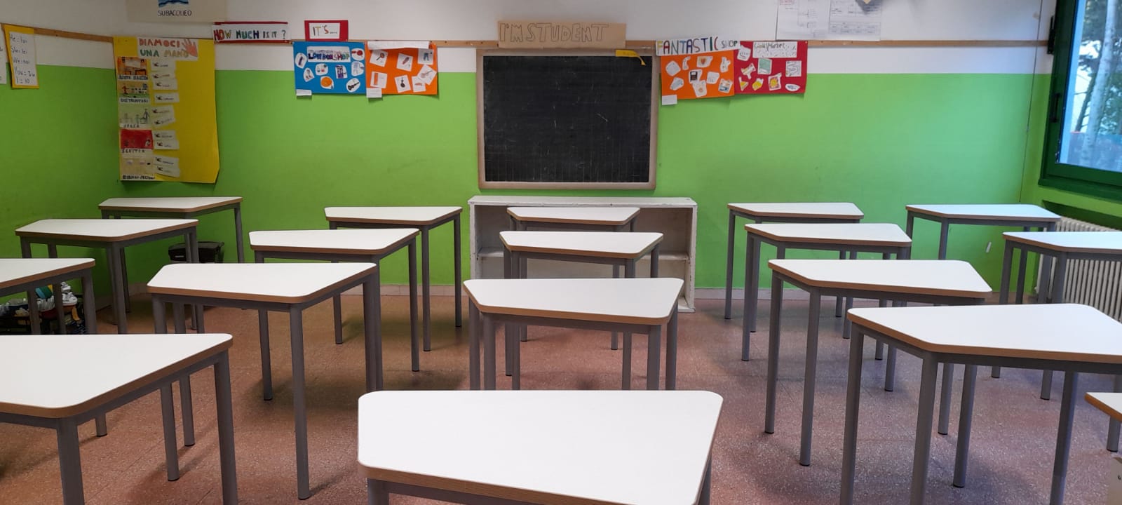 banchi scuola monouso