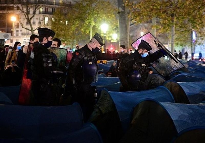 Scontri con la Polizia_Parigi