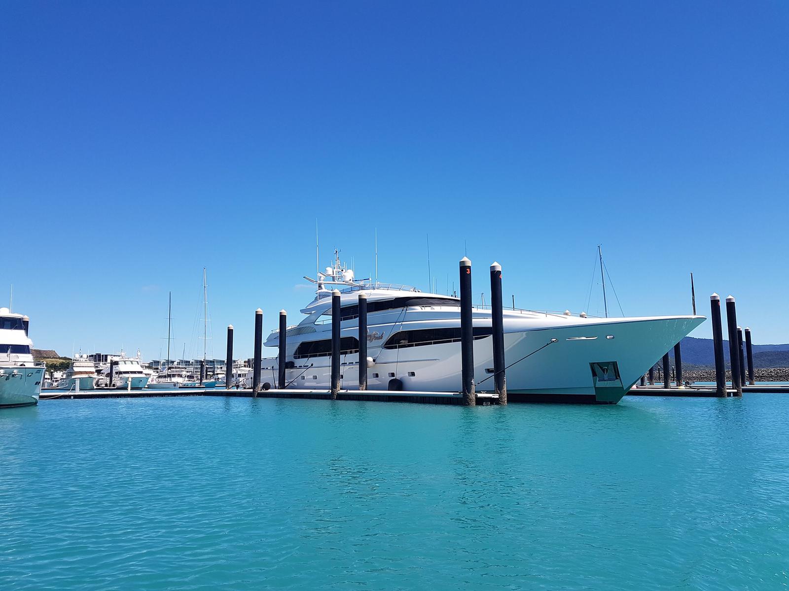 Yacht di lusso