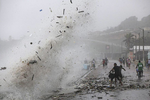 tempesta tropicale