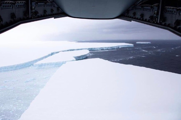 Iceberg_thebiggest