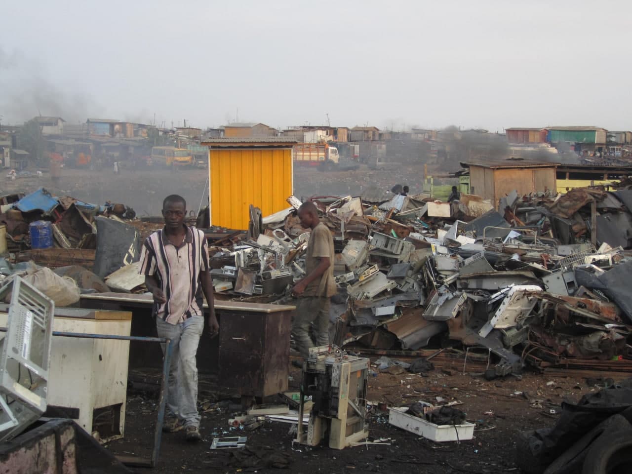 rifiuti elettronici africa