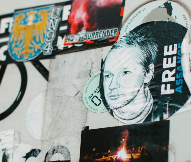 assange assange