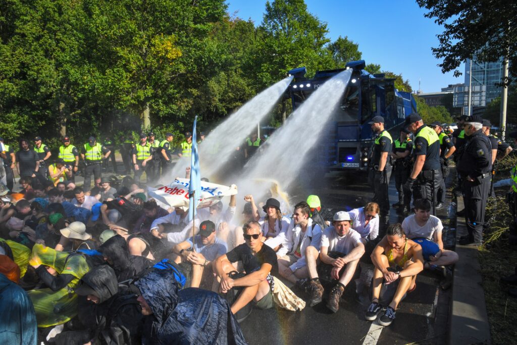 sciopero idranti protesta